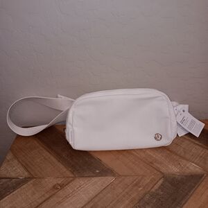 Lululemon Everywhere Cross Body Belt Bag New With Tags